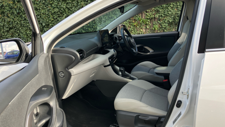 Toyota Yaris 1.5 Hybrid Excel 5dr CVT Hybrid Hatchback